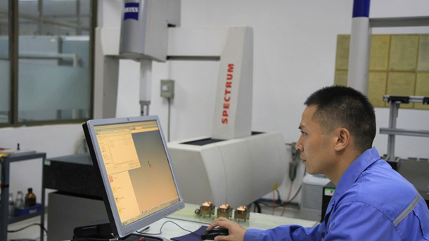 三坐標(biāo)測量機(jī) 三坐標(biāo)測量機(jī)